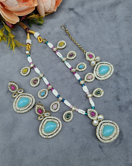 Elegant Teardrop Stone & Pearl Beaded Jewelry Set with Earrings & Maang Tikka