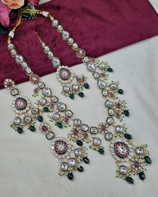 Bridal Kundan Necklace Set with Maang Tikka & Earrings