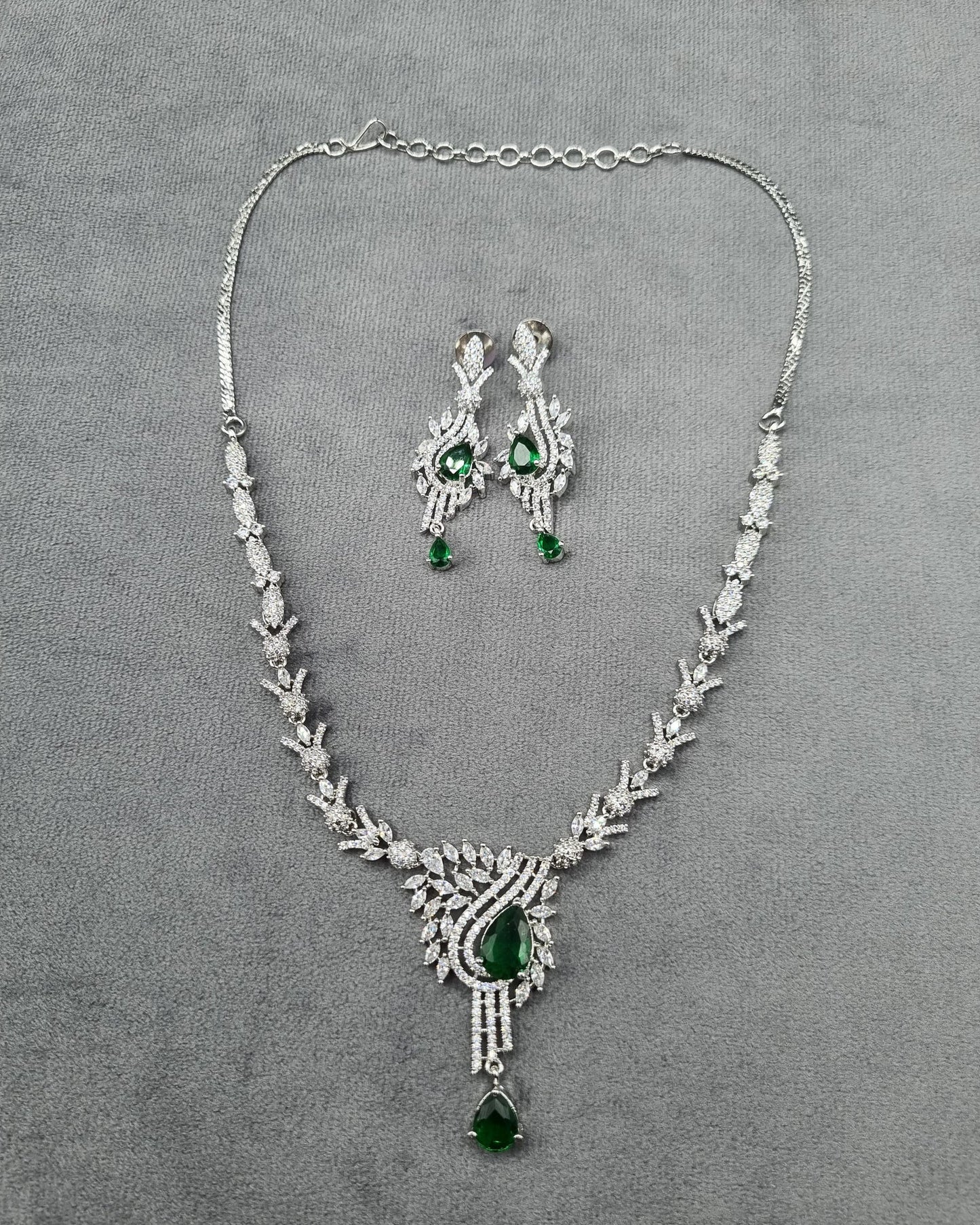 Imperial White American Diamond Teardrop Jewelry Set