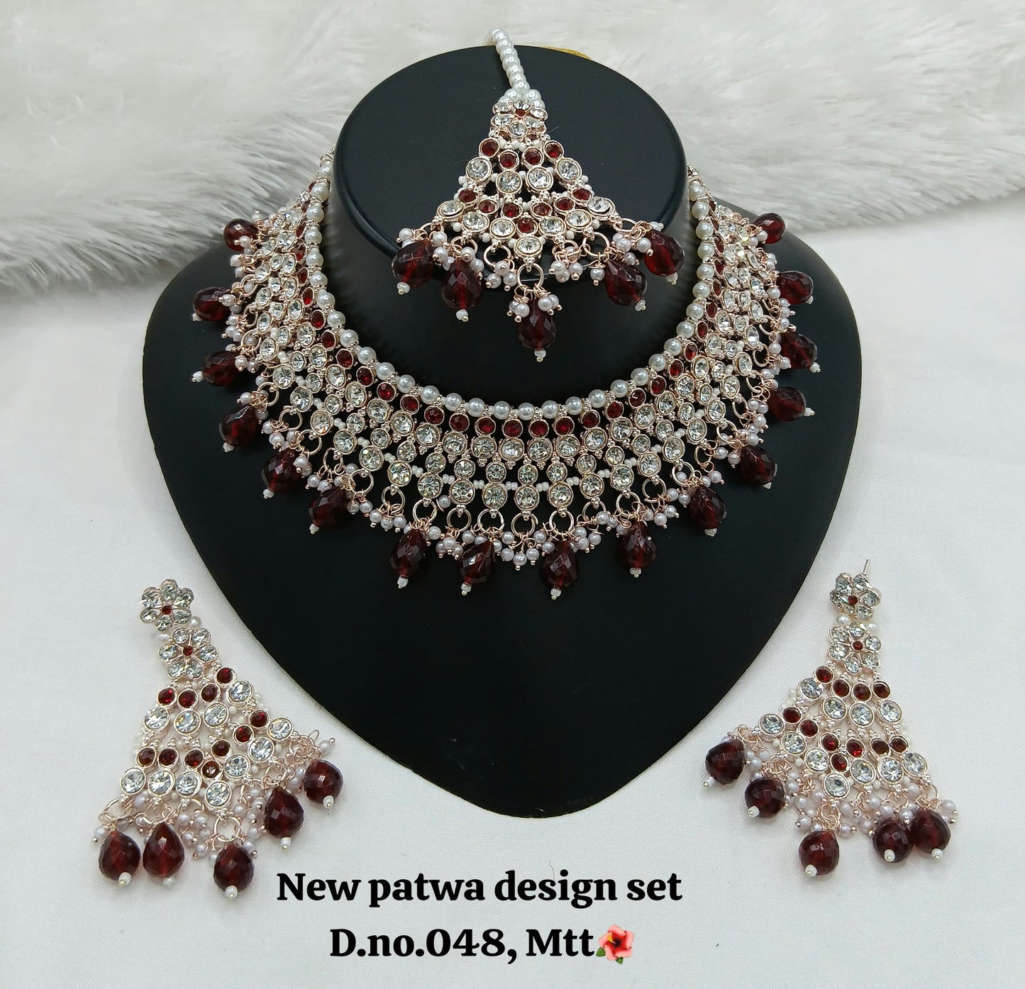 Rani Pink & Rose Gold Patwa Choker Set with Maang Tikka