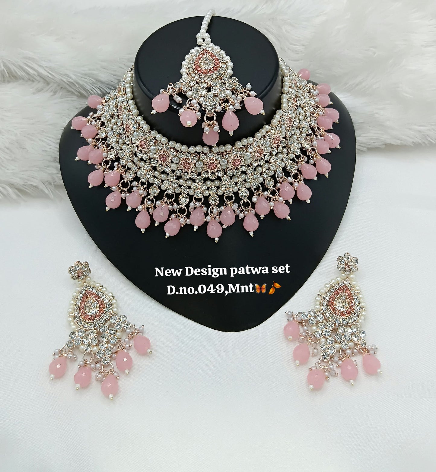 Deep Maroon Gold Patwa Choker Set with Maang Tikka