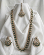 The Emerald Empress Long Pearl Set