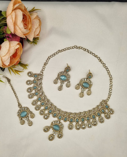 Luxury Crystal Choker Necklace Set with Earrings & Maang Tikka