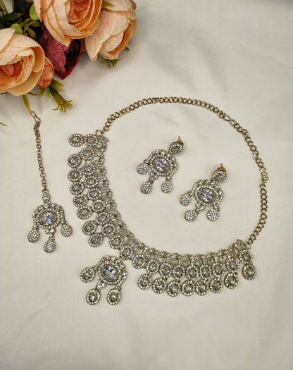 Luxury Crystal Choker Necklace Set with Earrings & Maang Tikka
