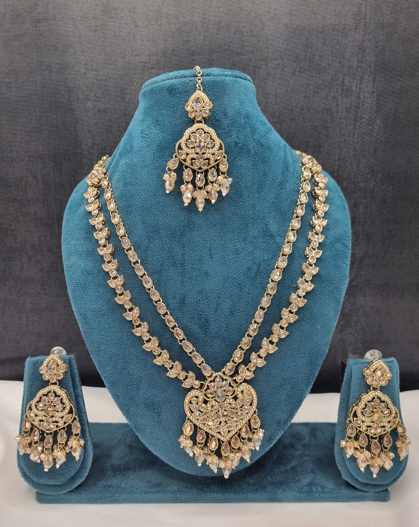 LAYERED HERITAGE CHANDELIER HAAR SET