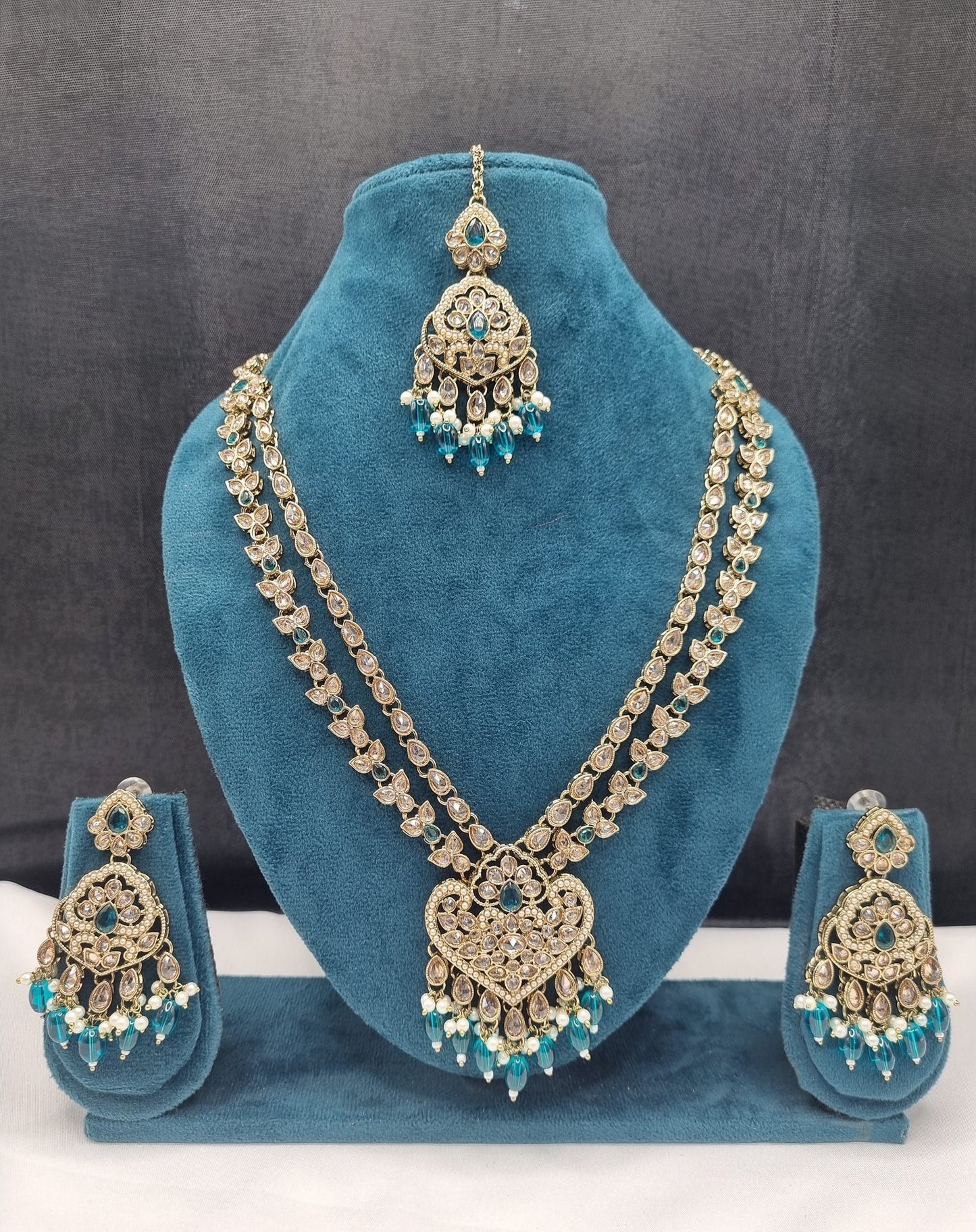 LAYERED HERITAGE CHANDELIER HAAR SET