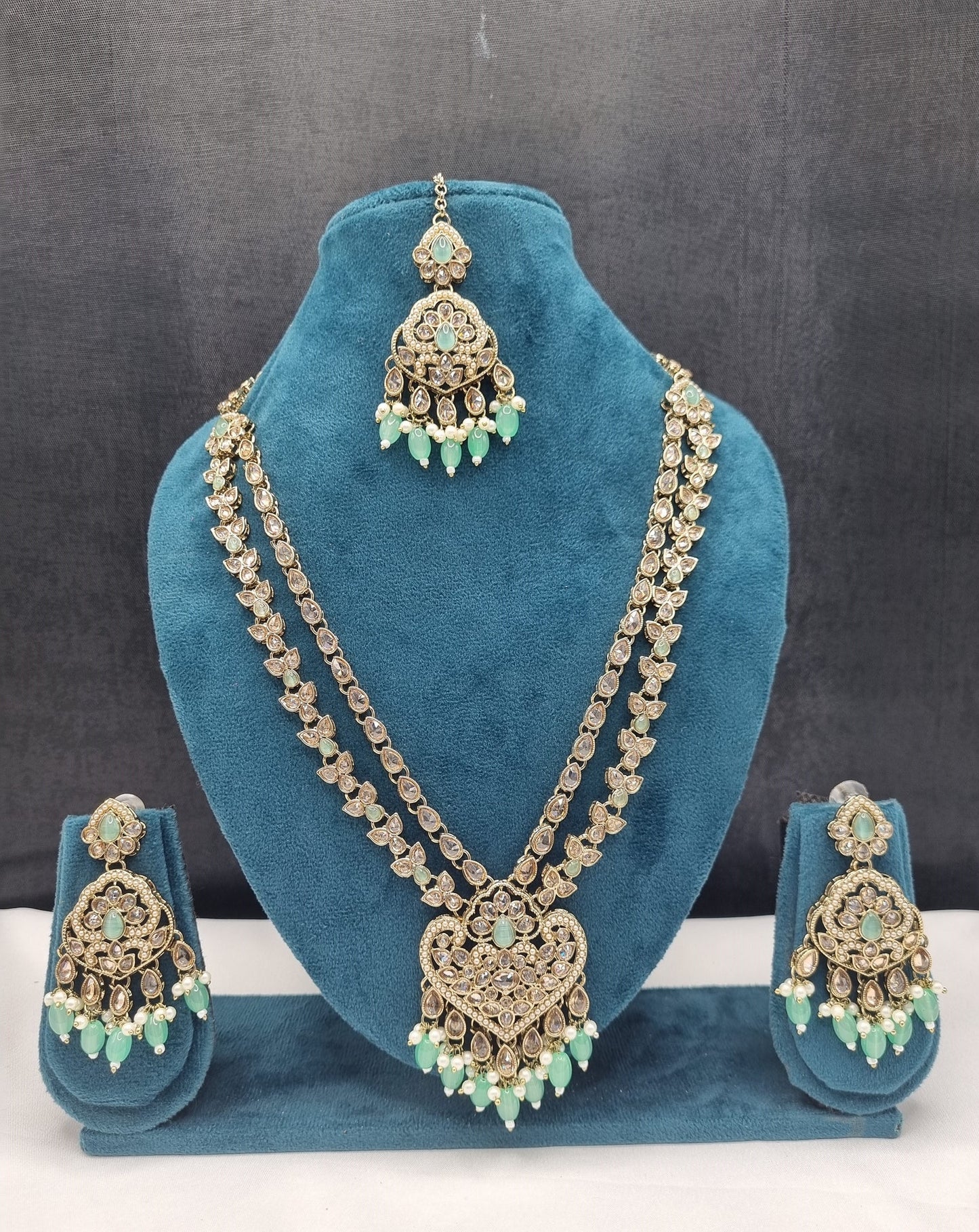 LAYERED HERITAGE CHANDELIER HAAR SET