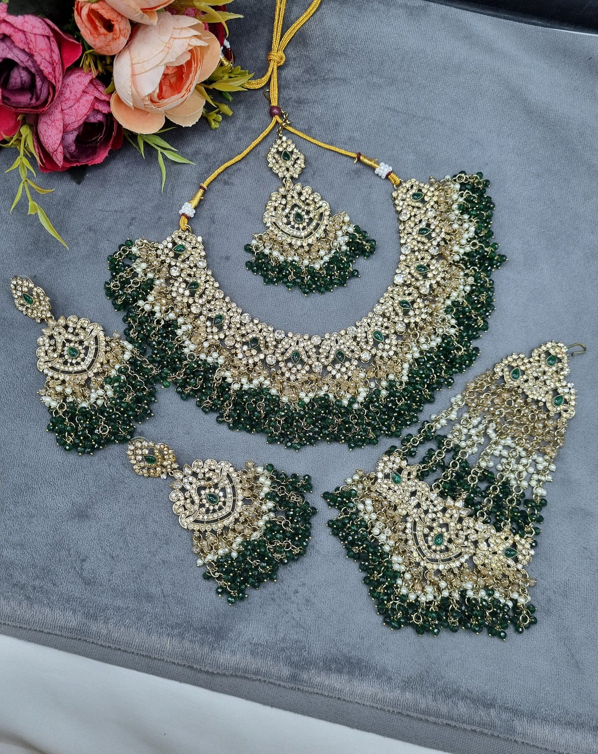 Choker Jewelry Set with Earrings, Maang Tikka & Passa