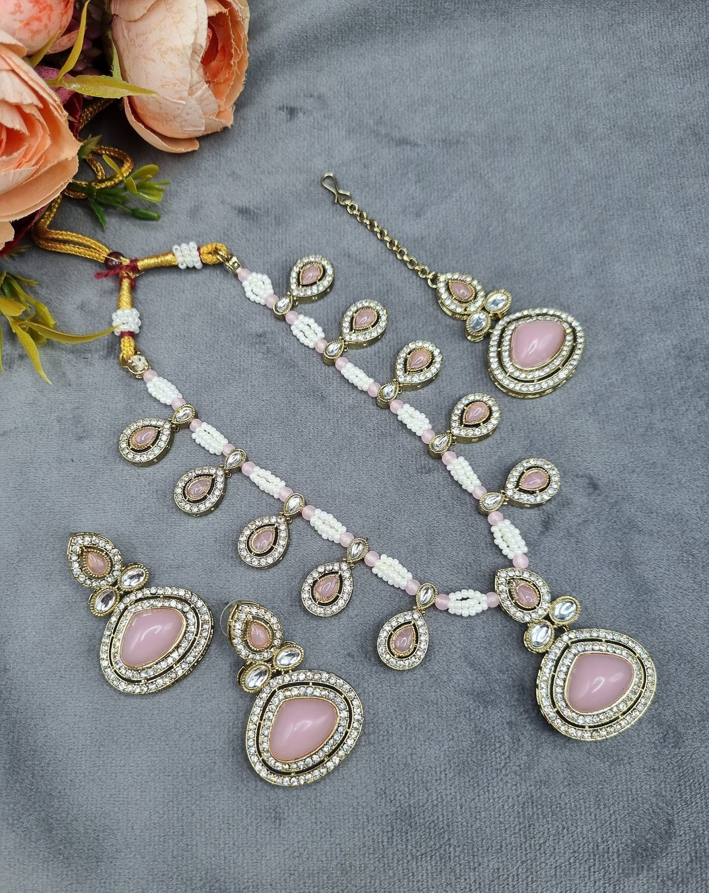 Elegant Teardrop Stone & Pearl Beaded Jewelry Set with Earrings & Maang Tikka