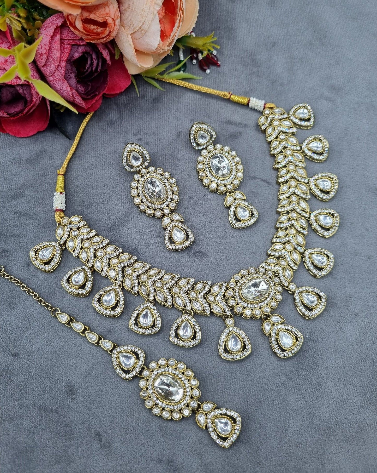 Antique Gold & Oval Accent Choker Necklace Set with Earrings & Maangtikka