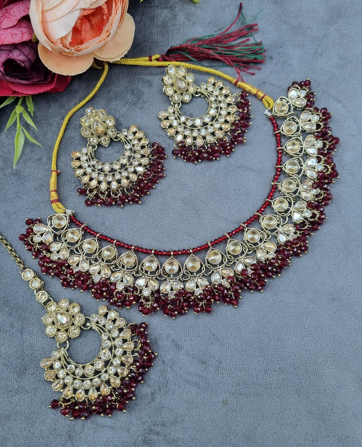 Antique Gold Finish Crystal Necklace Set with Earrings & Maang Tikka