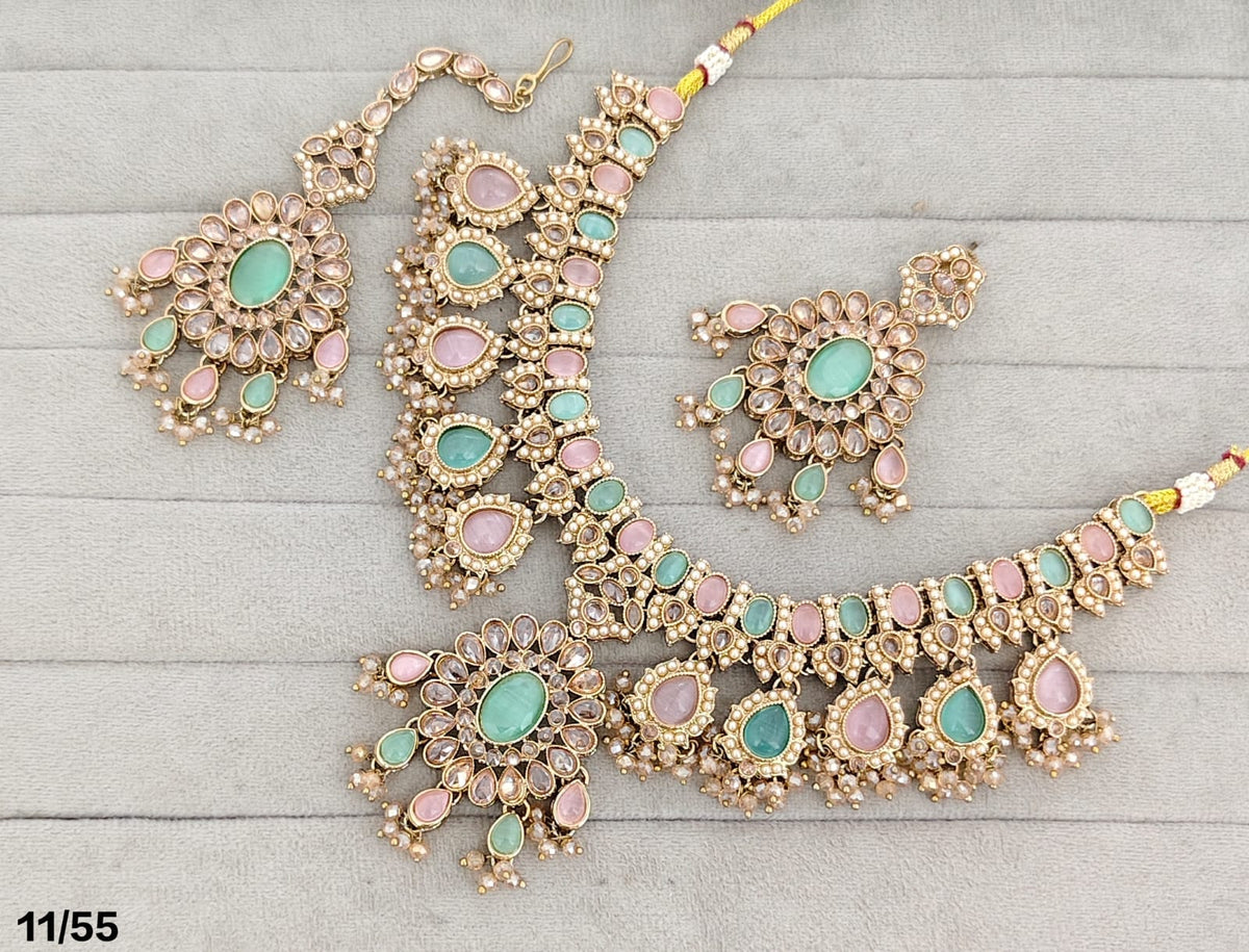 Heritage Pearl Cluster Drop Choker Necklace Set with Matching Studs & Tikka