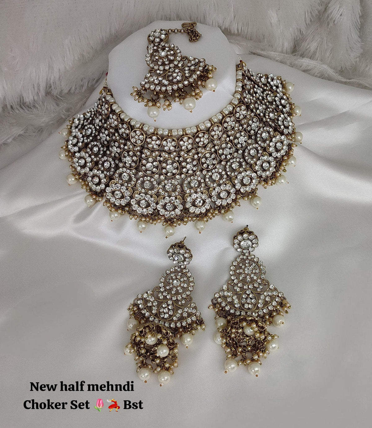 Antique Finish Broad Bridal Choker Necklace Set with Jhumka Earrings & Maang Tikka