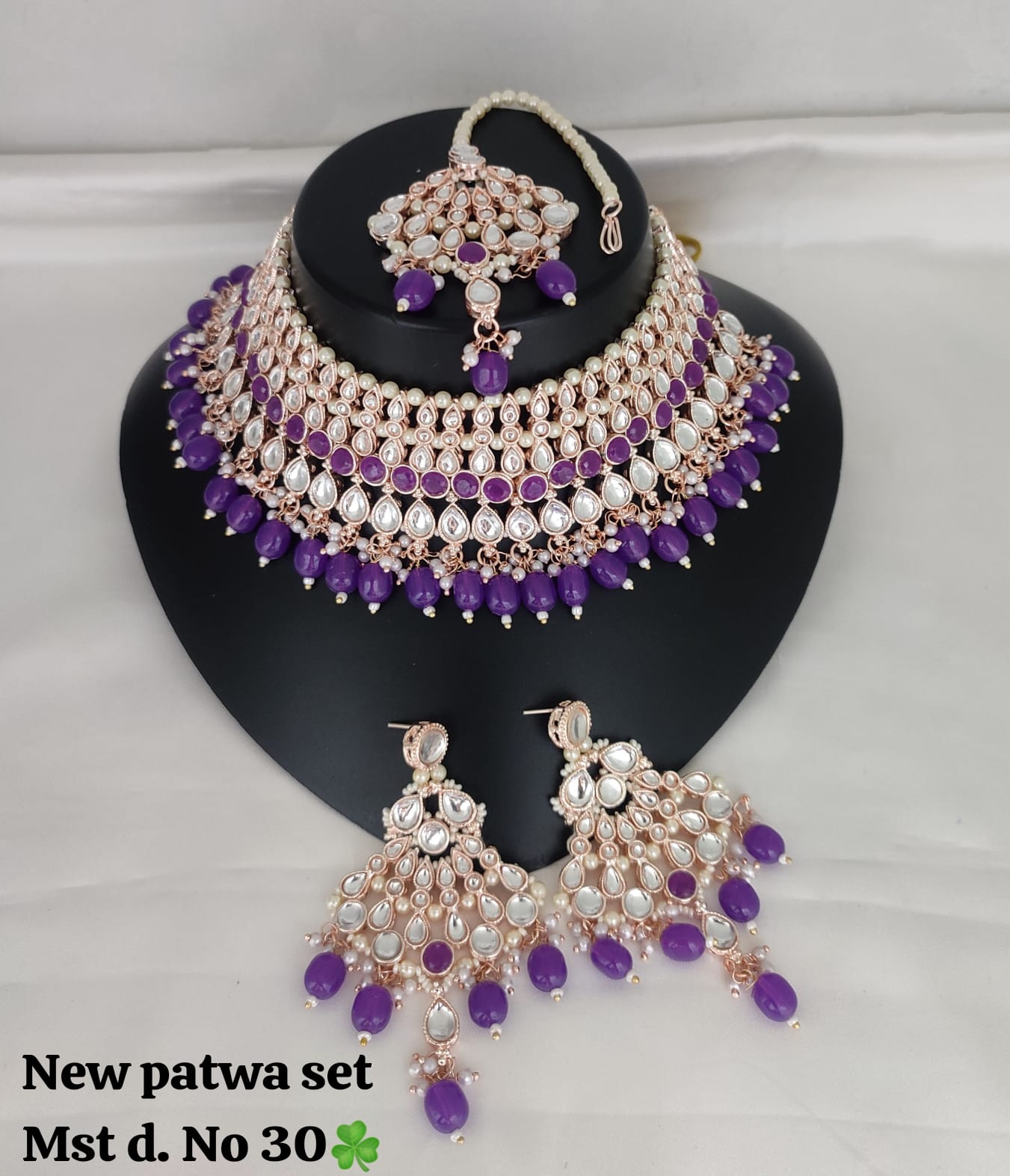 Traditional Maroon Patwa Choker Set
