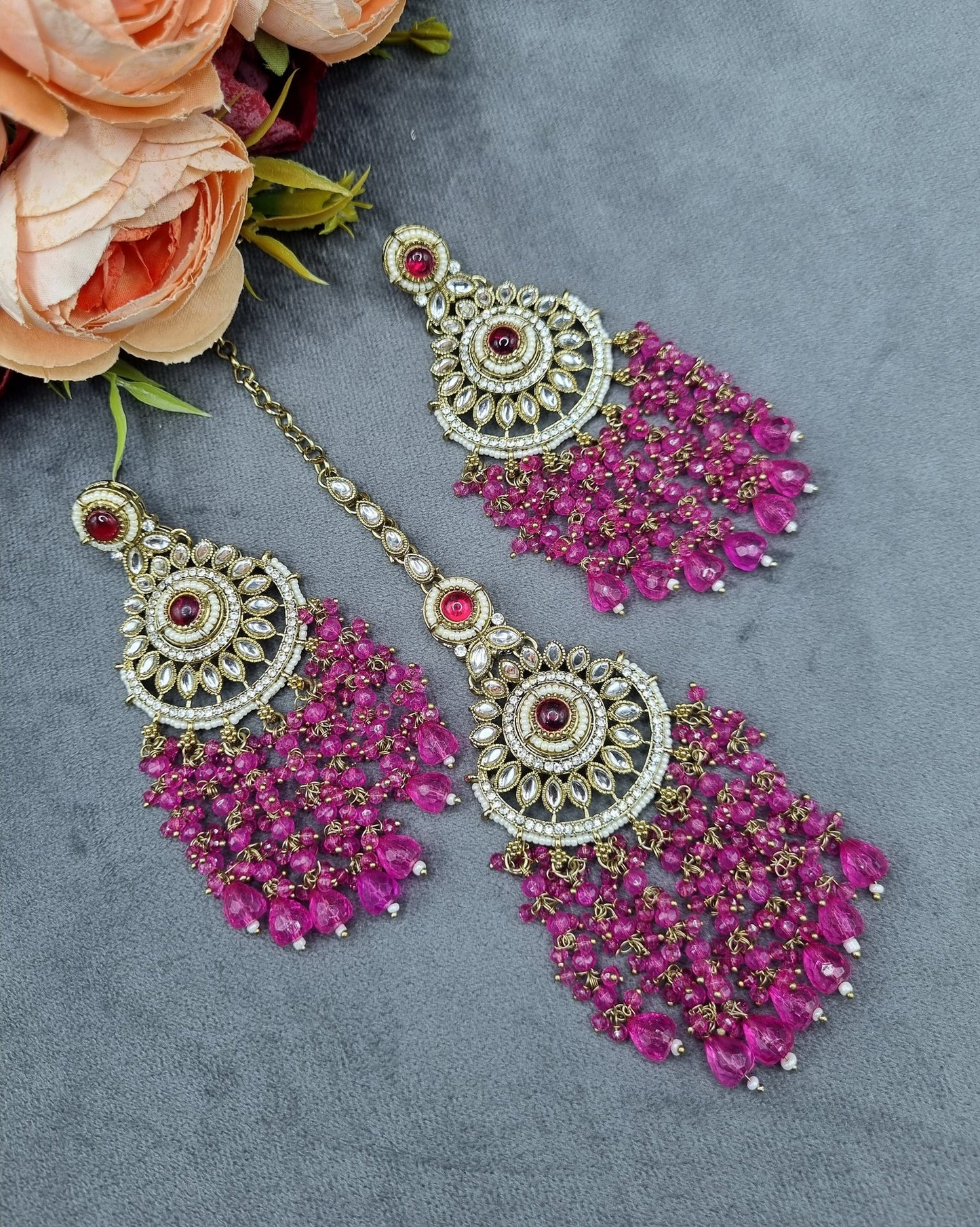 INTRICATE BEADED CHANDELIER EARRINGS & MAANGTIKKA SET