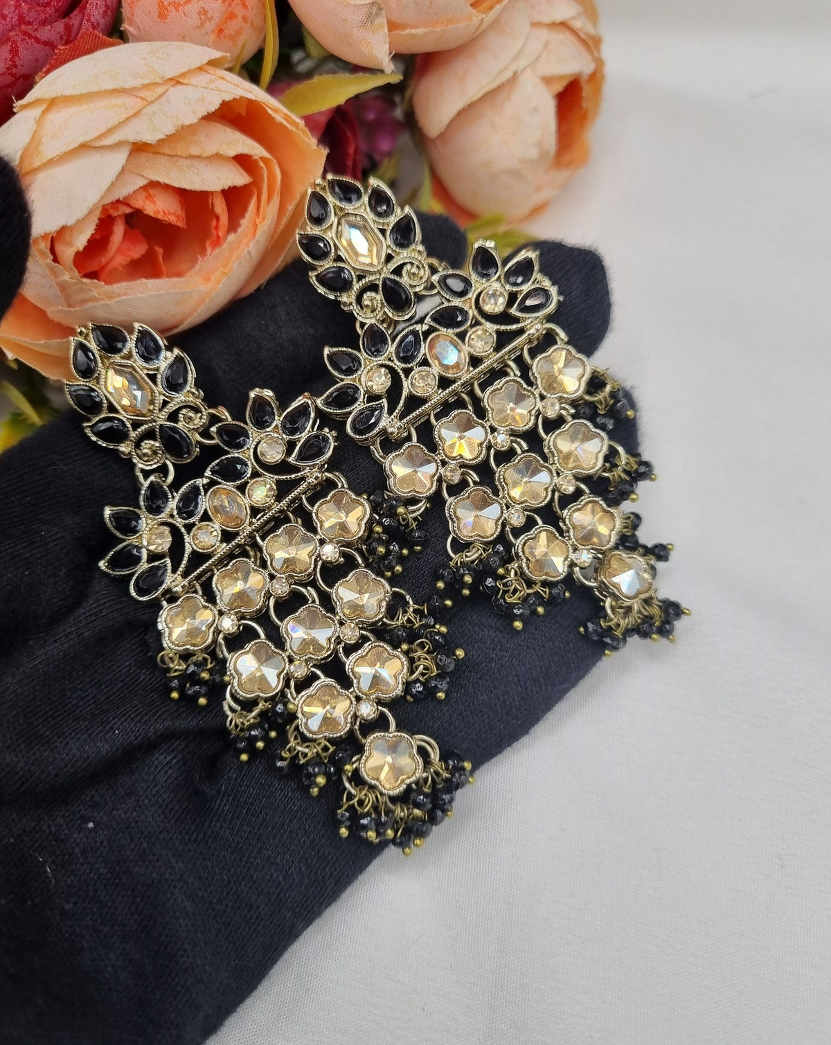 ANTIQUE GOLD TIERED CHANDELIER EARRINGS WITH CRYSTAL MOTIFS & PEARL DROPLETS