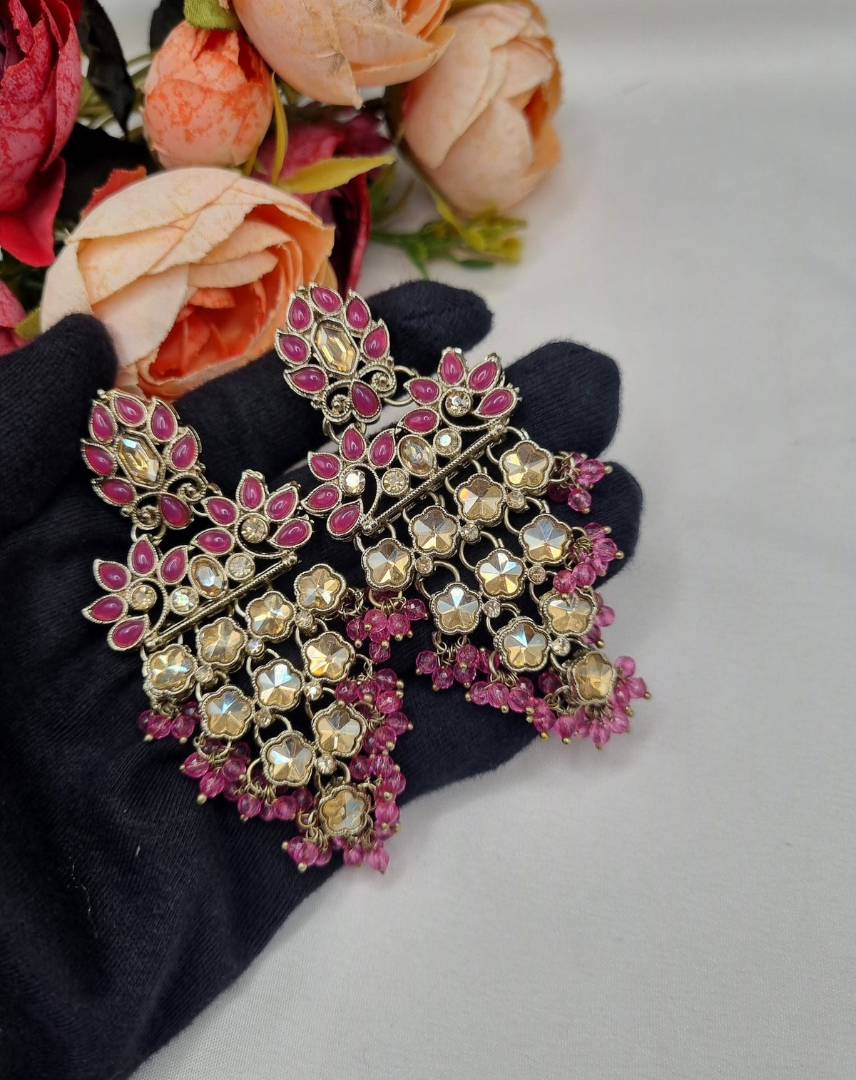 ANTIQUE GOLD TIERED CHANDELIER EARRINGS WITH CRYSTAL MOTIFS & PEARL DROPLETS