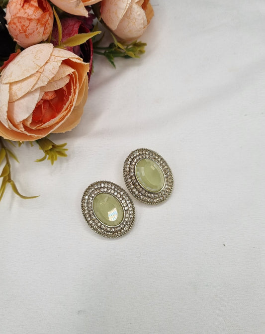 ANTIQUE GOLD OVAL CRYSTAL HALO STUD EARRINGS