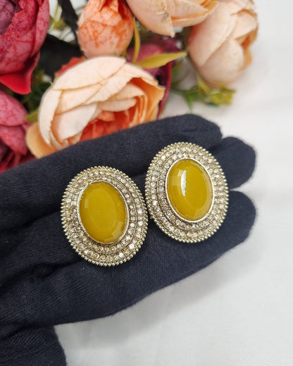 ANTIQUE GOLD OVAL CRYSTAL HALO STUD EARRINGS