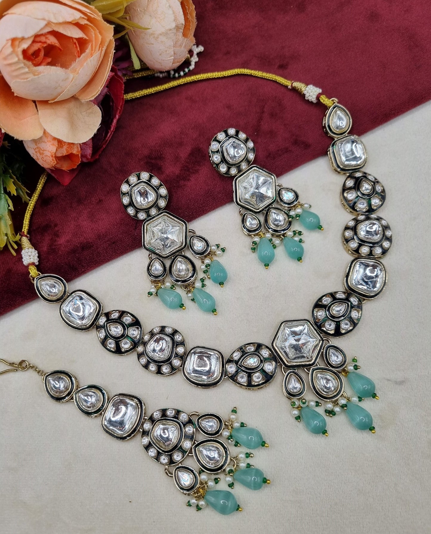 Elegant Kundan Choker & Statement Earrings Set