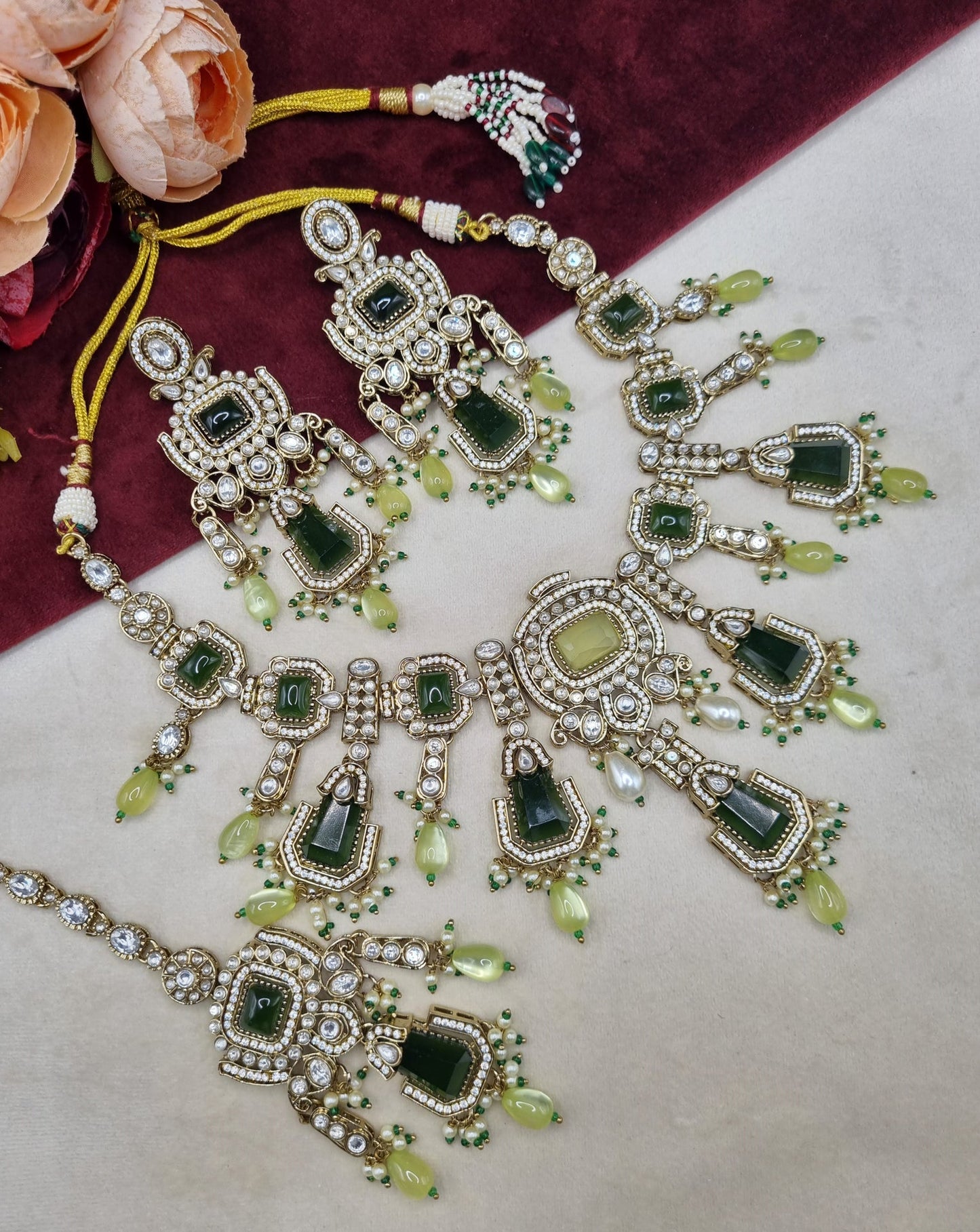 Handcrafted Architectural Kundan Necklace Set