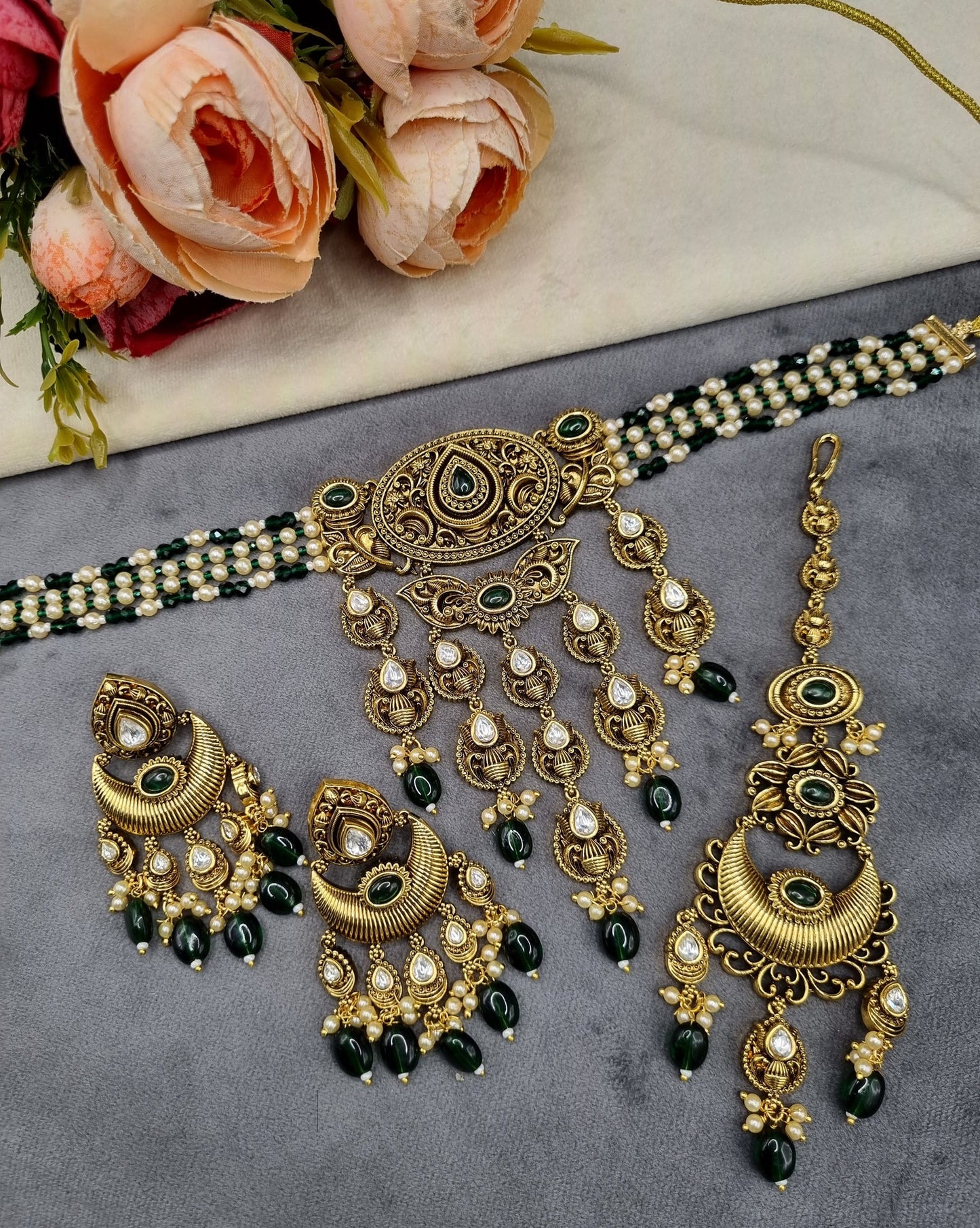Antique Choker Set with Earrings & Maang Tikka