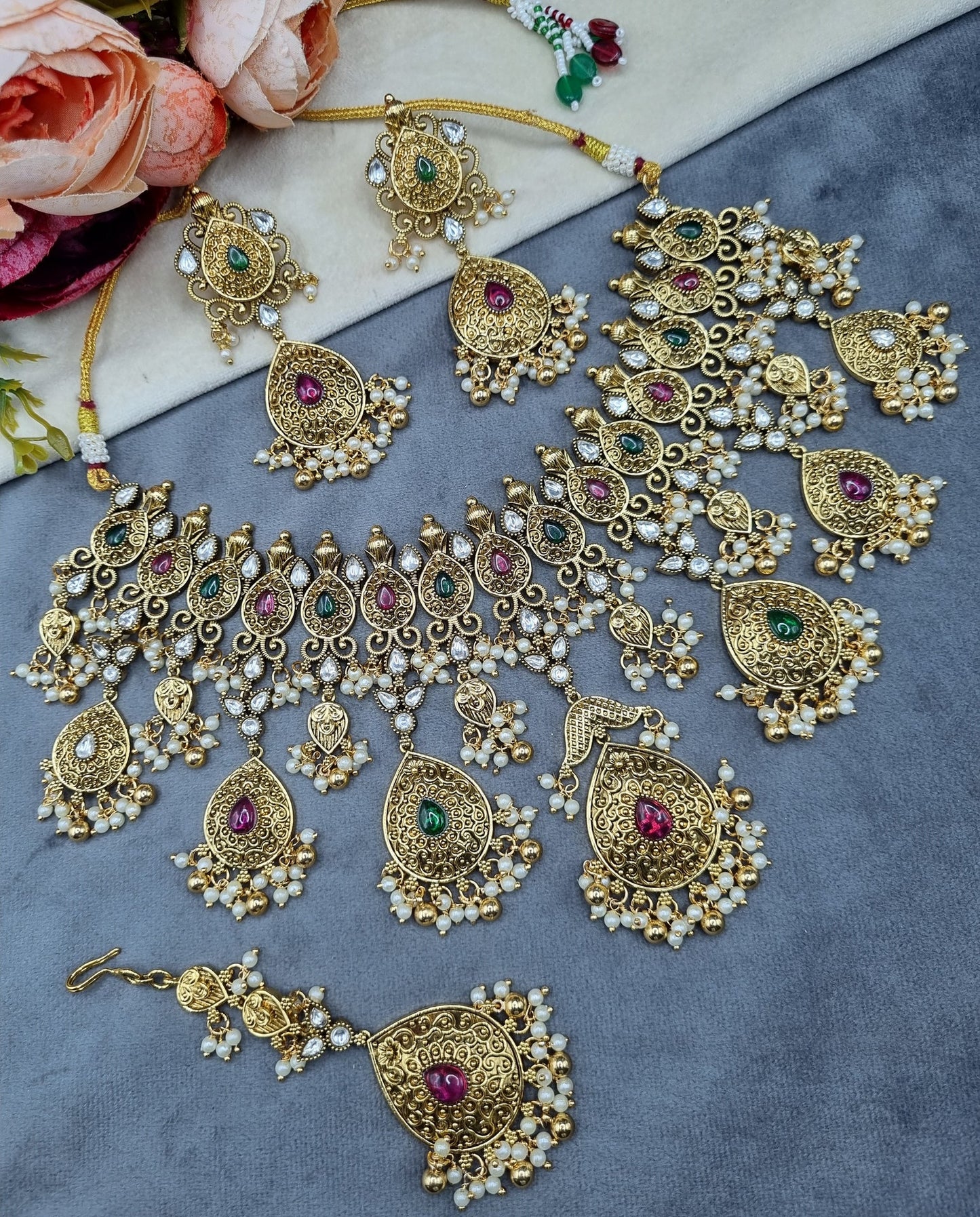 Antique Gold Floral Necklace Set with Earrings & Maangtikka