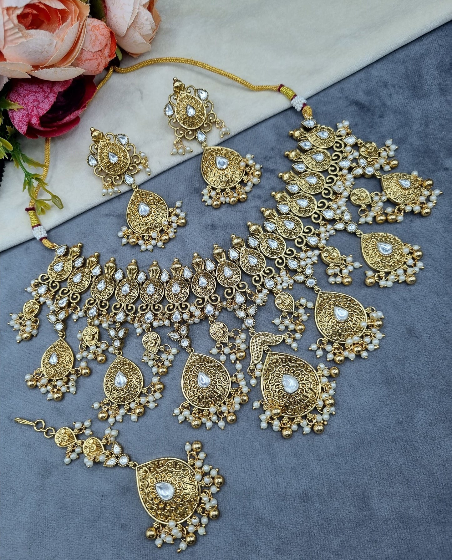 Antique Gold Floral Necklace Set with Earrings & Maangtikka