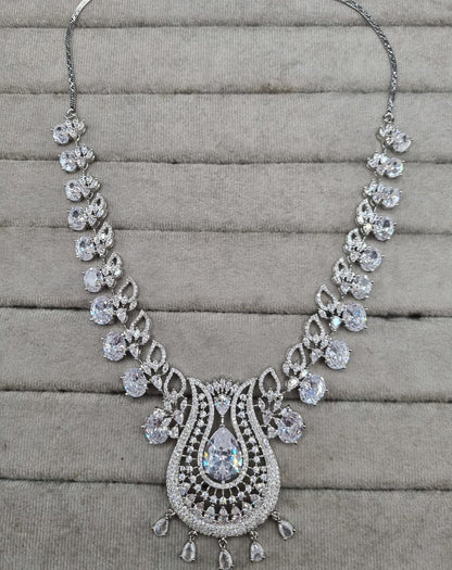 Luxurious Rhodium-Plated AD Paisley Jewellery Set