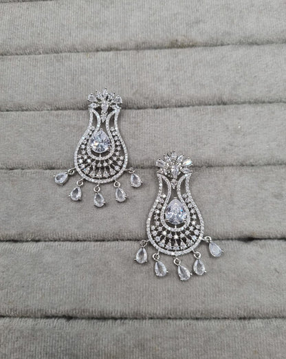 Luxurious Rhodium-Plated AD Paisley Jewellery Set